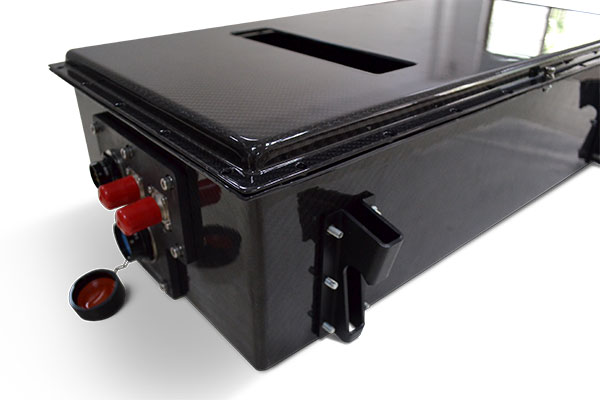 碳纤维材质化：新能源汽车电池箱的革新之路