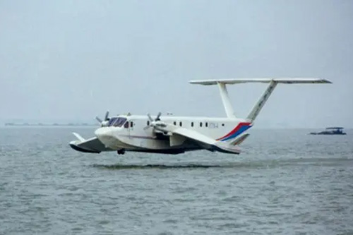 第三代地效翼船研制成功,全身碳纤维结构