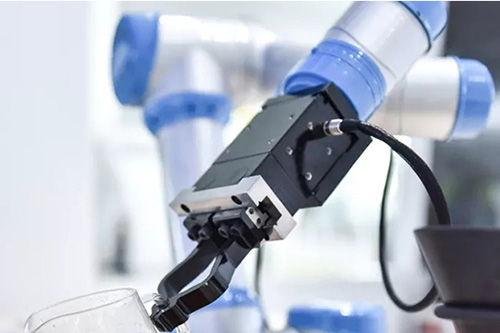 碳纤维机械臂可以用来排雷吗?