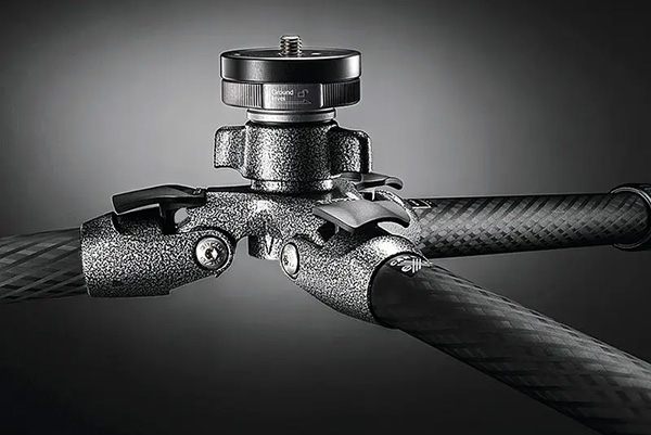 热塑性碳纤维在户外摄影方面有何应用案例?