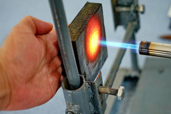 热塑性碳纤维高温灼烧会损坏吗?