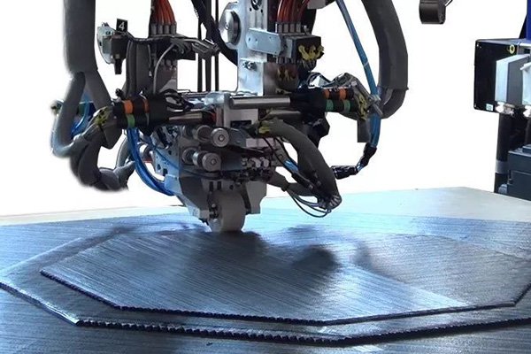 航空航天与汽车行业发力,全球碳纤维胶带预期增速明显